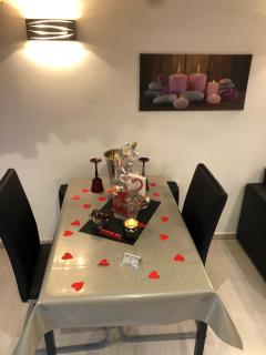Appartement Love room avec jacuzzi et hammam privatisé Lieu insolite en amoureux Spa détente assurée avec de doux massages en options sur demande - Orgon - 8