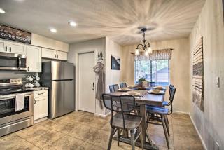 Forest-View Balcony Pinetop-Lakeside Condo - Pinetop-Lakeside - 2
