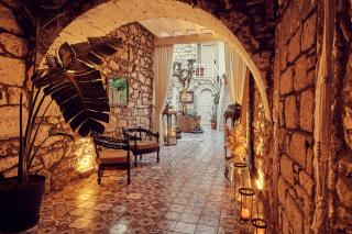 Morisi Avlu - Alacati - 0