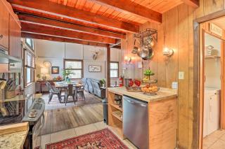 Deck and Fire Pit Cozy Pocono Mountain Home - 2