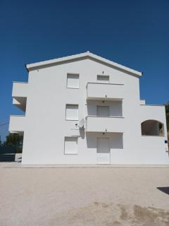 APARTMANI JELIĆ - Stanići - 0