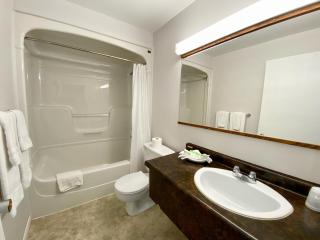 New Age Inn - Voyageur - Yarmouth - 3