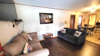 Hunter's Friend Resort on Indian Point - Branson - 1