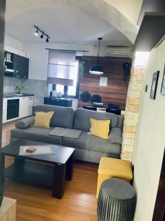 Apartman Three Queens - Rijeka - 9