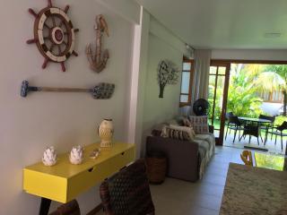 PRAIA DO FORTE ! Vilage de 80 m2 a 600 metros da vila - Mata de São João - 1