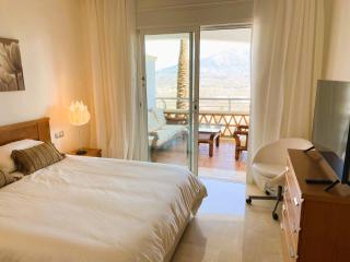 Beautiful luxurious 2 bedroom apartment with a breathtaking view at La Cala Golf - La Cala de Mijas - 4