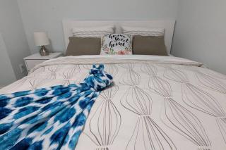 SERENE & MODERN 1BED SUITE + CLOSE TO AIRPORT - 1