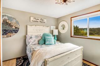 Salty Kisses - Ocean Shores - 1
