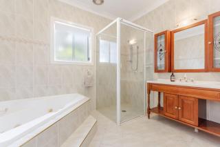 Salty Dayz - Designer Waterfront - Yamba - 1