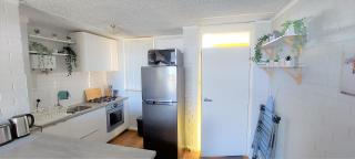 Sky High on Arundel - central Fremantle apartment - 9