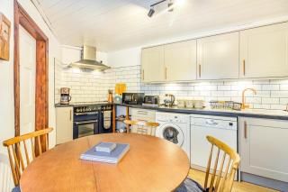 Saddlers Cottage - 5