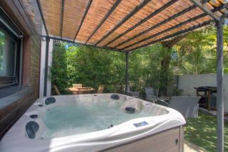 Le Grand Bleu - Jacuzzi - apt la Saline les Bains - 2