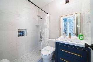King Bed Mermaid suite - heart of Palm Beach, free parking included - Palm Beach - 3