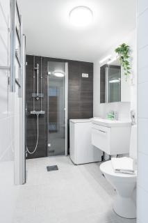 Newly Renovated 1BR Home that Hosts up to 8 Guests - 7