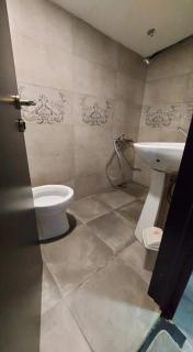 SunnyAvlabari Homestay - Tbilisi - 8