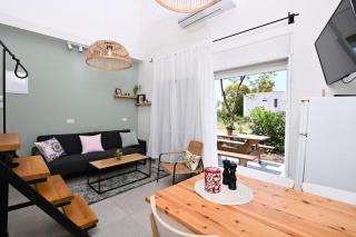 YalaRent Valley view Boutique cottages with Pool - Merẖavya - 7