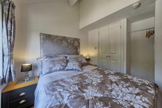 Upton Village Guest House - Birkenhead - 5