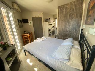 Pelagias Apartments - Ayia Evfimia - 2