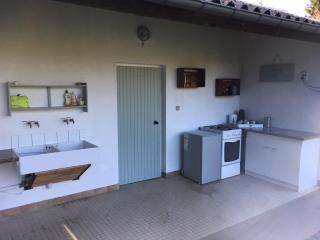 Inviting 2-Bed Cabin in Domfront En Poiraie - Perrou - 4