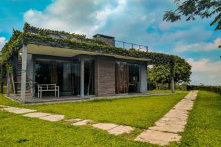 Hotel O Desa Wisata TarajuNearGunung Panggung - 0