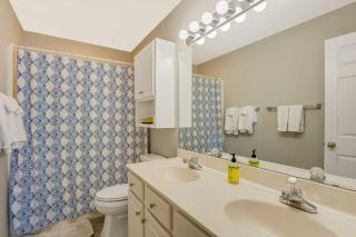 Lake-View Condo with Community Pools in Osage Beach! - Osage Beach - 7