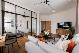 Grand21 by OneApartments Premium - 5