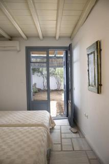 Beachfront 2br apartment - Free parking - Serifos Chora - 2