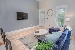 Incredible New 3BR2BA Near Downtown - San Antonio - 5
