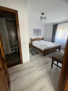Cazare Nely - Novaci-Străini - 4