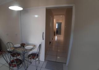 Casa incrível com 2 quartos e estacionamento incluso - Maringá - 1