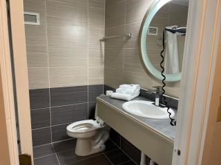 Whalers Inn and Suites - New Bedford - 6