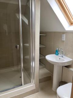 Letting Serviced Apartments - Chorleywood Village - Chorleywood - 4