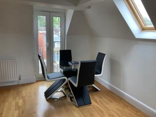 Letting Serviced Apartments - Chorleywood Village - Chorleywood - 0