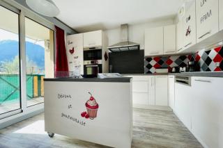 Bright 50 M With Balcony And View On The Valley - Briançon - 6