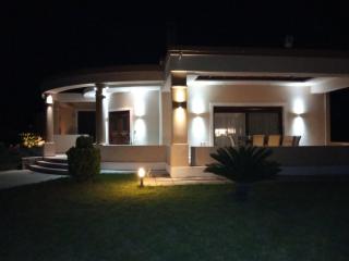 Kos Villa - Family Comfort with large Garden, Jacuzzi - Kos - 5