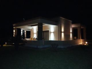 Kos Villa - Family Comfort with large Garden, Jacuzzi - Kos - 4