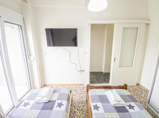 Fully renovated apartment close to the bus station and the city center! - Chania - 3