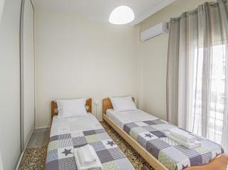 Fully renovated apartment close to the bus station and the city center! - 2