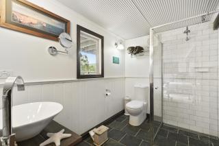 The Treehouse - Lorne - 2