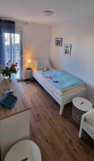 Gemütliches Ferienhaus mit Whirlpool & Dachterrasse - Privlaka - 4
