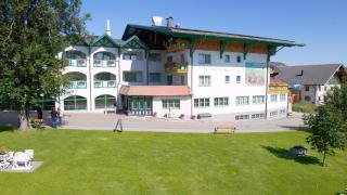 Voralpenhotel Schmoller - Sankt Georgen im Attergau - 0