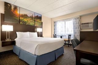 Days Inn by Wyndham Fort Collins - Fort Collins - 4