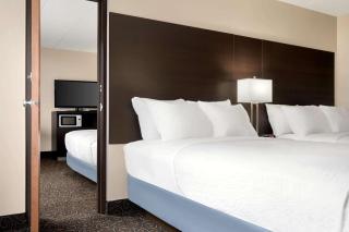 Days Inn by Wyndham Fort Collins - Fort Collins - 1