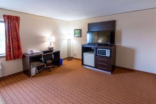 SureStay by Best Western Massena - Massena - 8