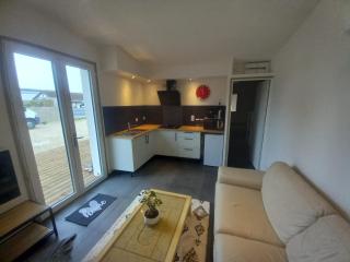 Une petite maison et sa prairie - Villefargeau - 8