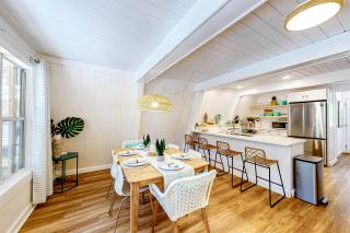 High Tide Hideaway - 8