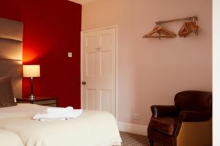 Finest Retreats - The Farmhouse - Ashbourne - 1