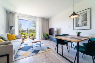 ApartView - ogród, taras, winda, widok na Jeziorak, Netflix i Max, parking - 1