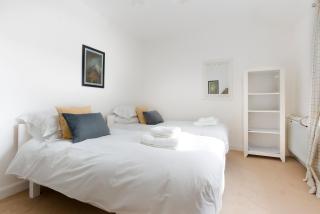 5 Lowfield, Ambleside - 3