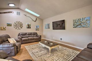 The Farmhouse at Grand Valley Getaway with Alpacas! - Grand Junction - 5